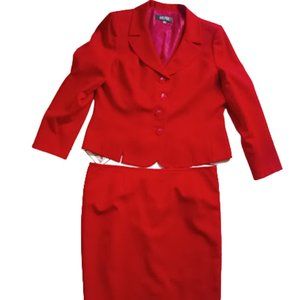 Red Skirt Suit Size 18  Fits 16